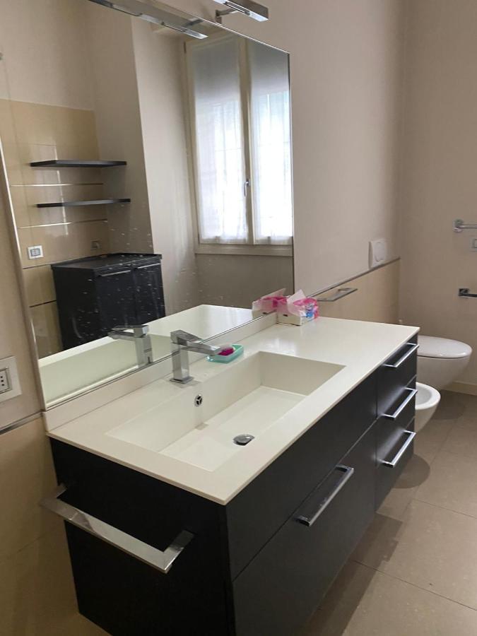 Lovely Apartment In The New Porta Nuova Area Milano Exterior foto